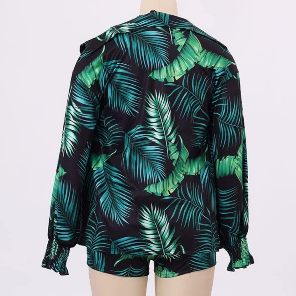 Unique Women's Hawaiian 2 piece outfit! New with tag!